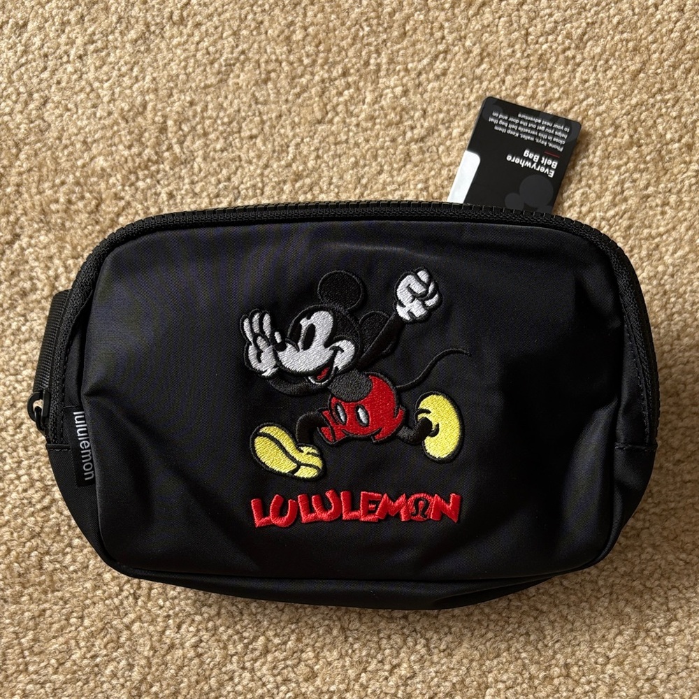 lululemon athletica Black Belt Bag with Mickey Mouse in motion Disney x NWT 1L